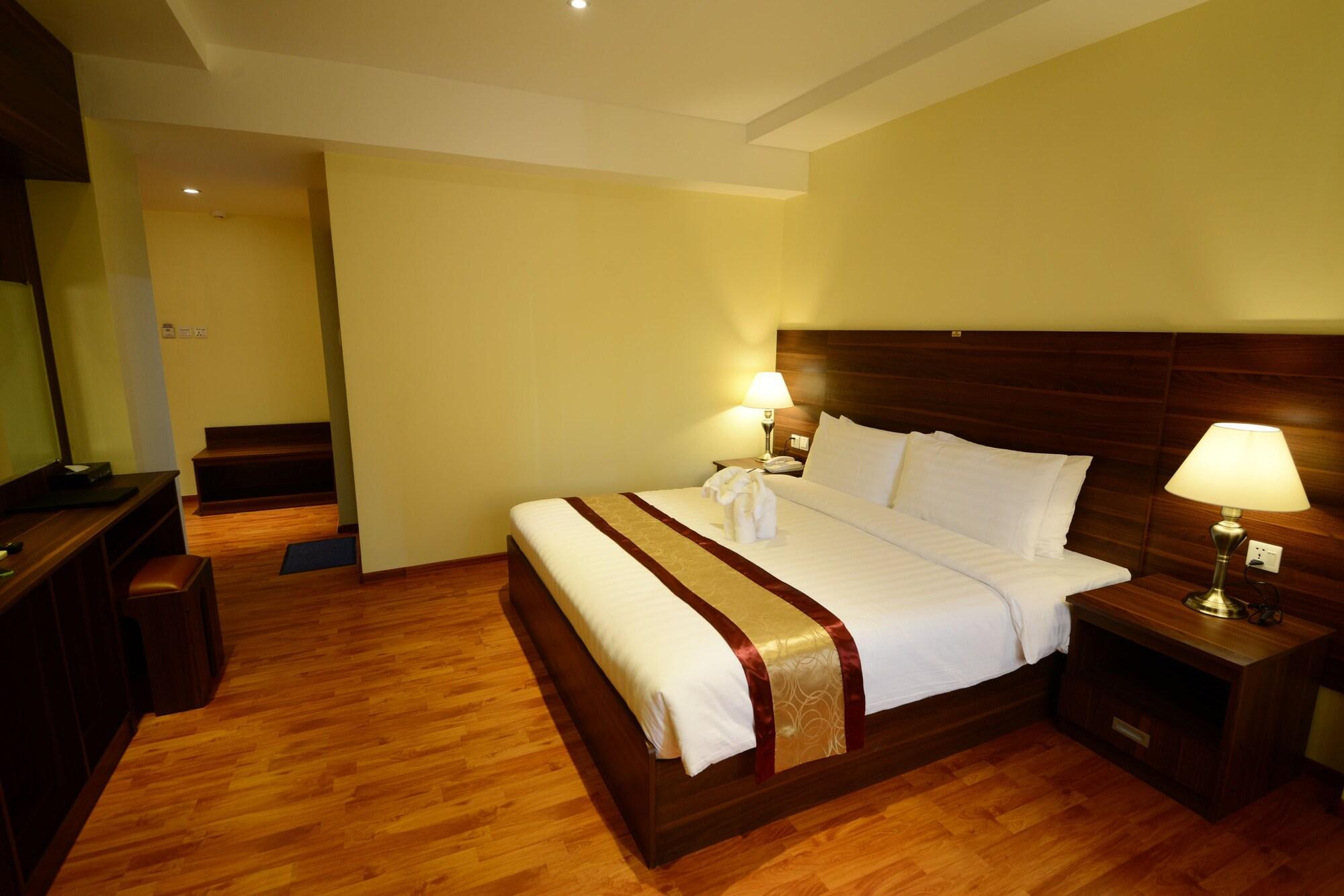 יאנגון Silver Green Hotel מראה חיצוני תמונה