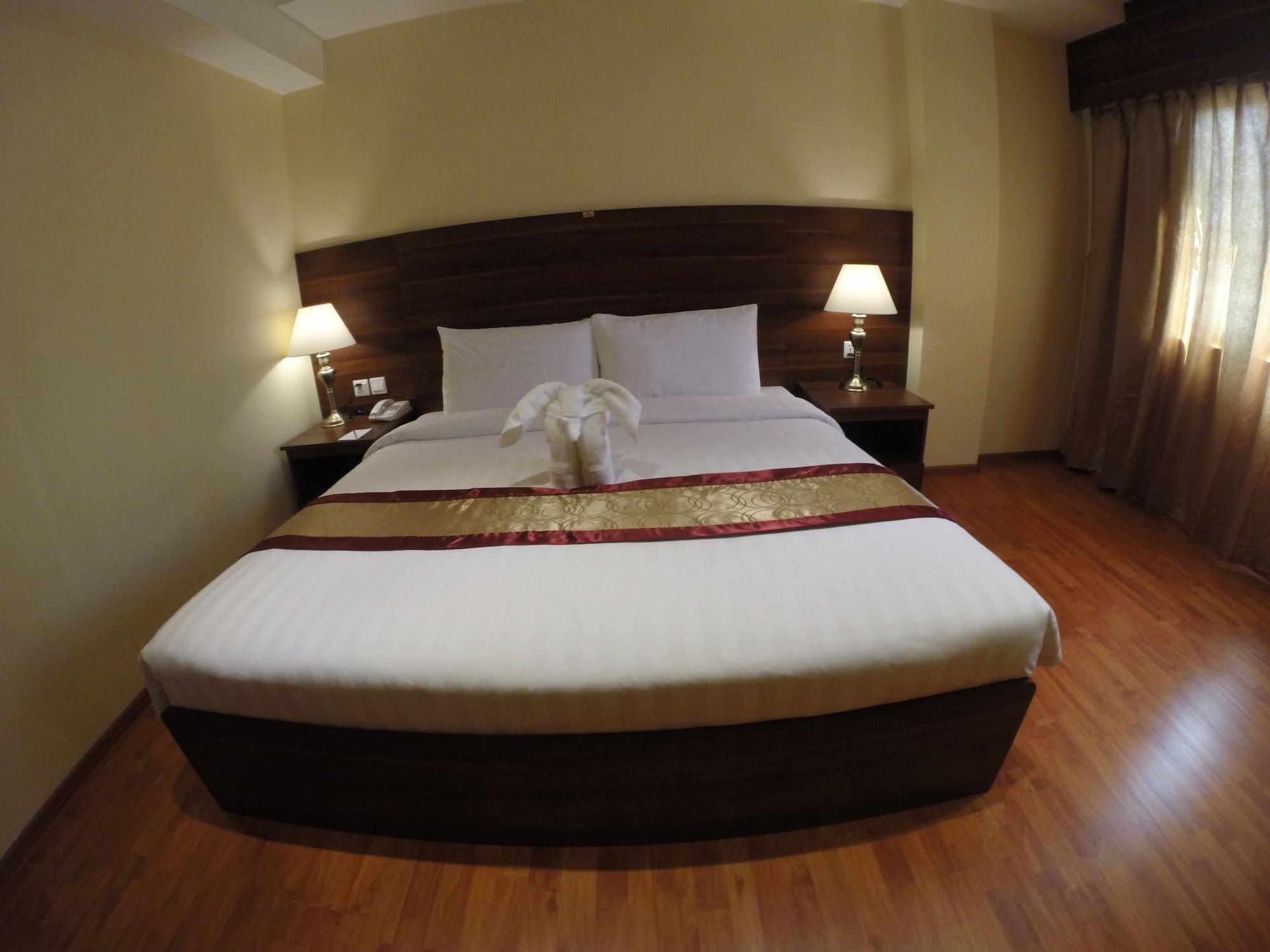 יאנגון Silver Green Hotel מראה חיצוני תמונה